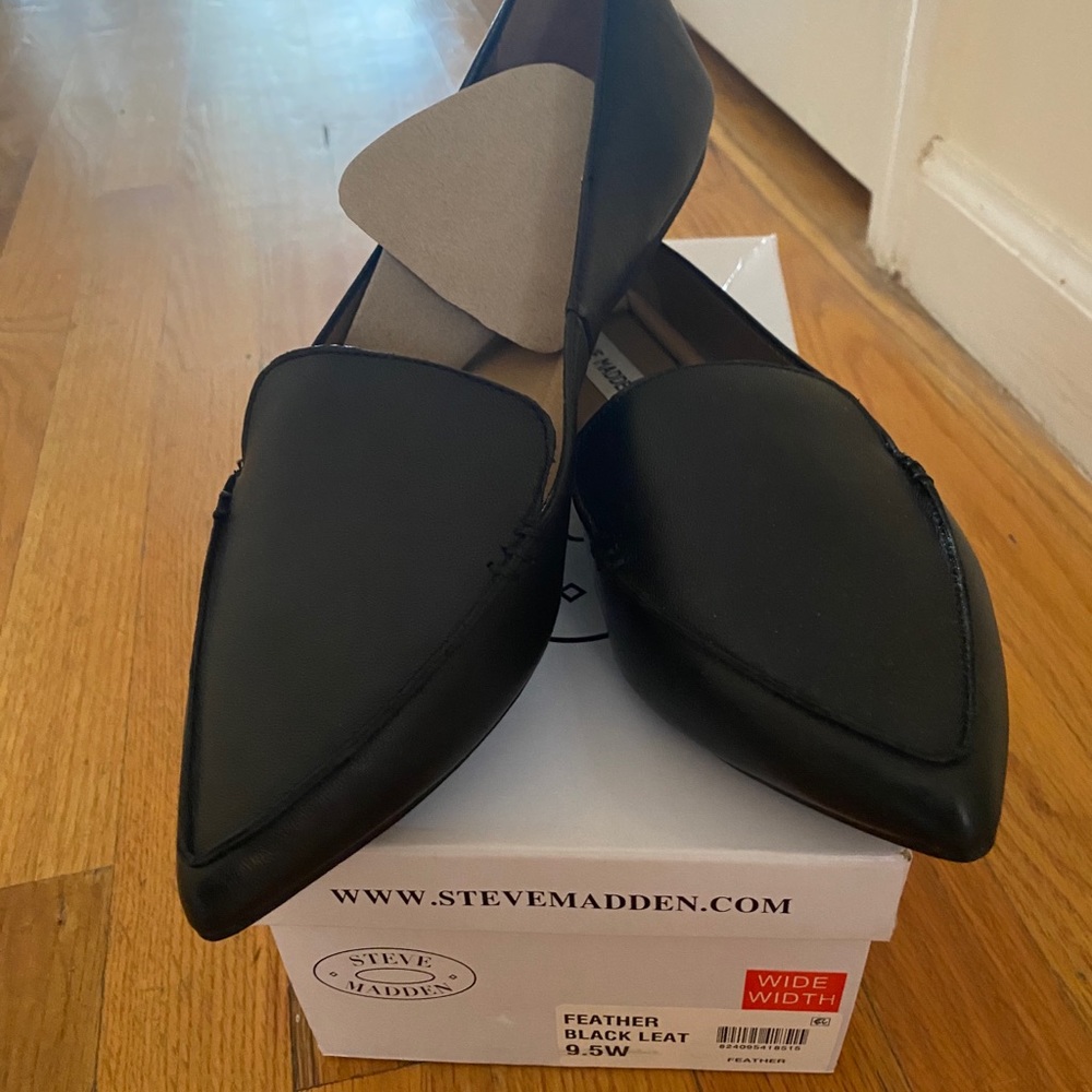 NIB Steve Madden Flats